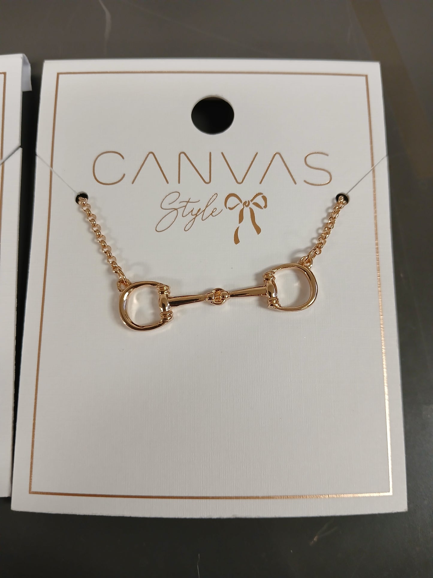 Roux Horsebit Necklace | Effortless Elegance in Shiny Gold