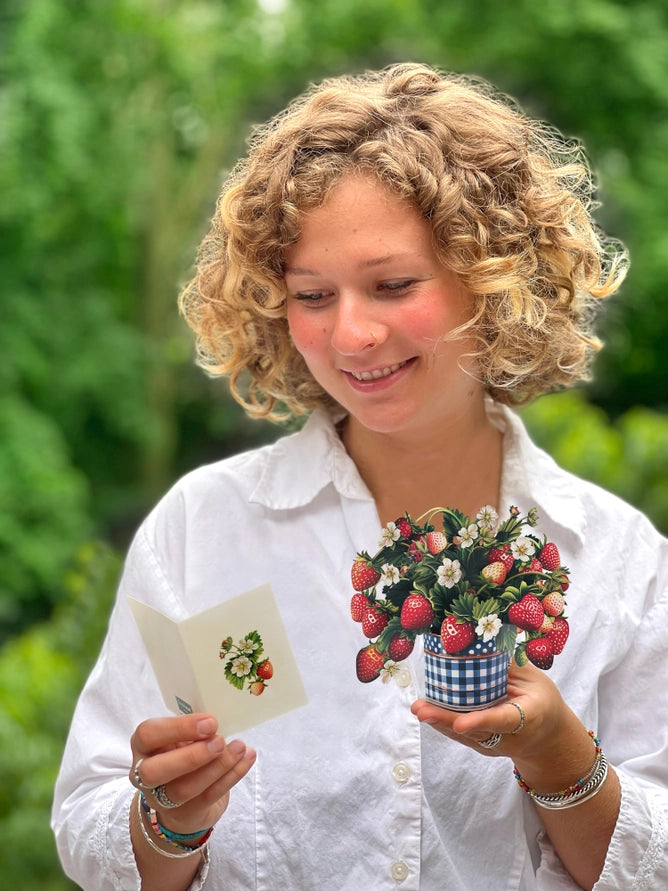 Strawberry Blossom Pop-Up Bouquet – 3D Paper Flowers Gift - A Taste of Kentucky