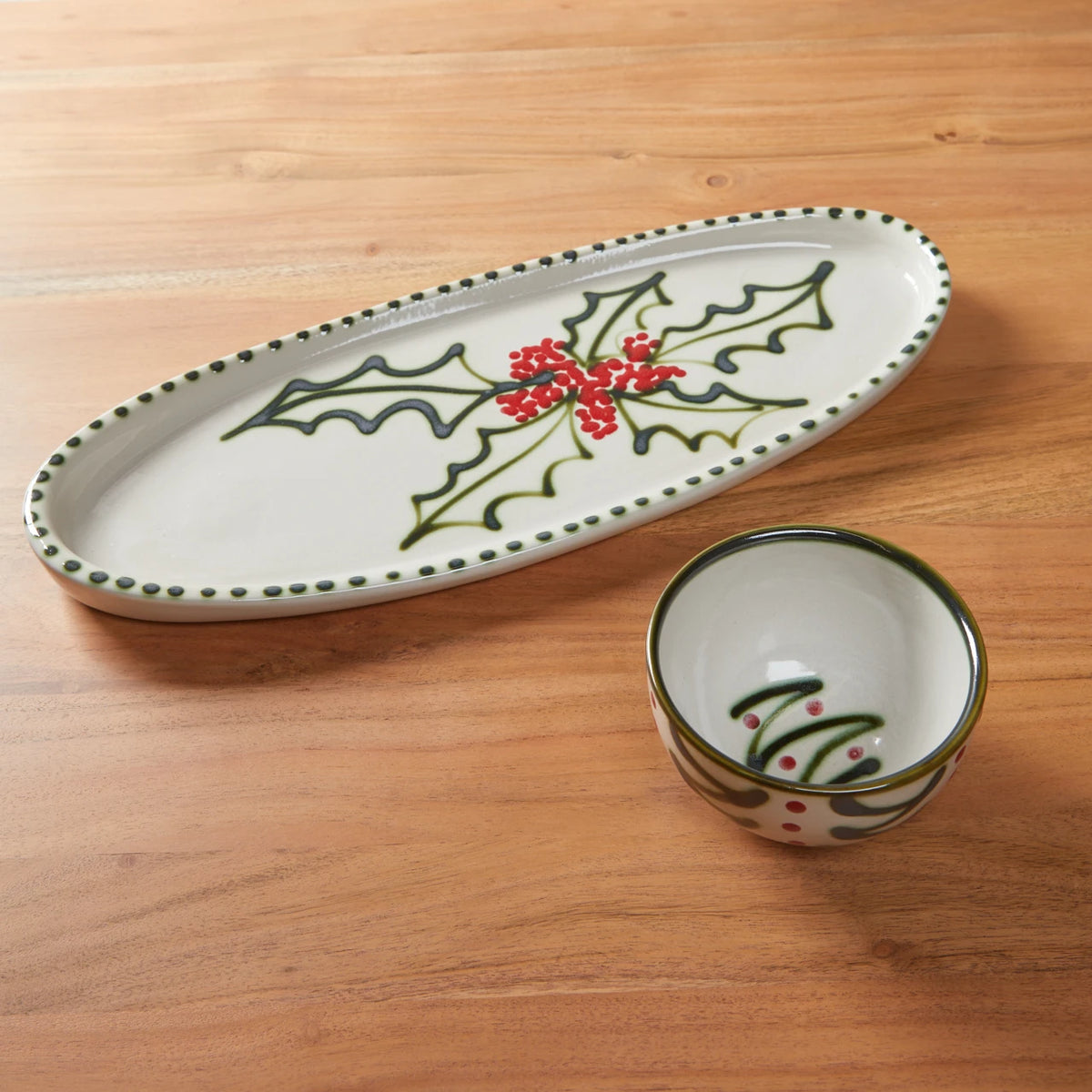 Louisville Stoneware Holly Graffiti Antipasto Tray with Bowl - A Taste of Kentucky