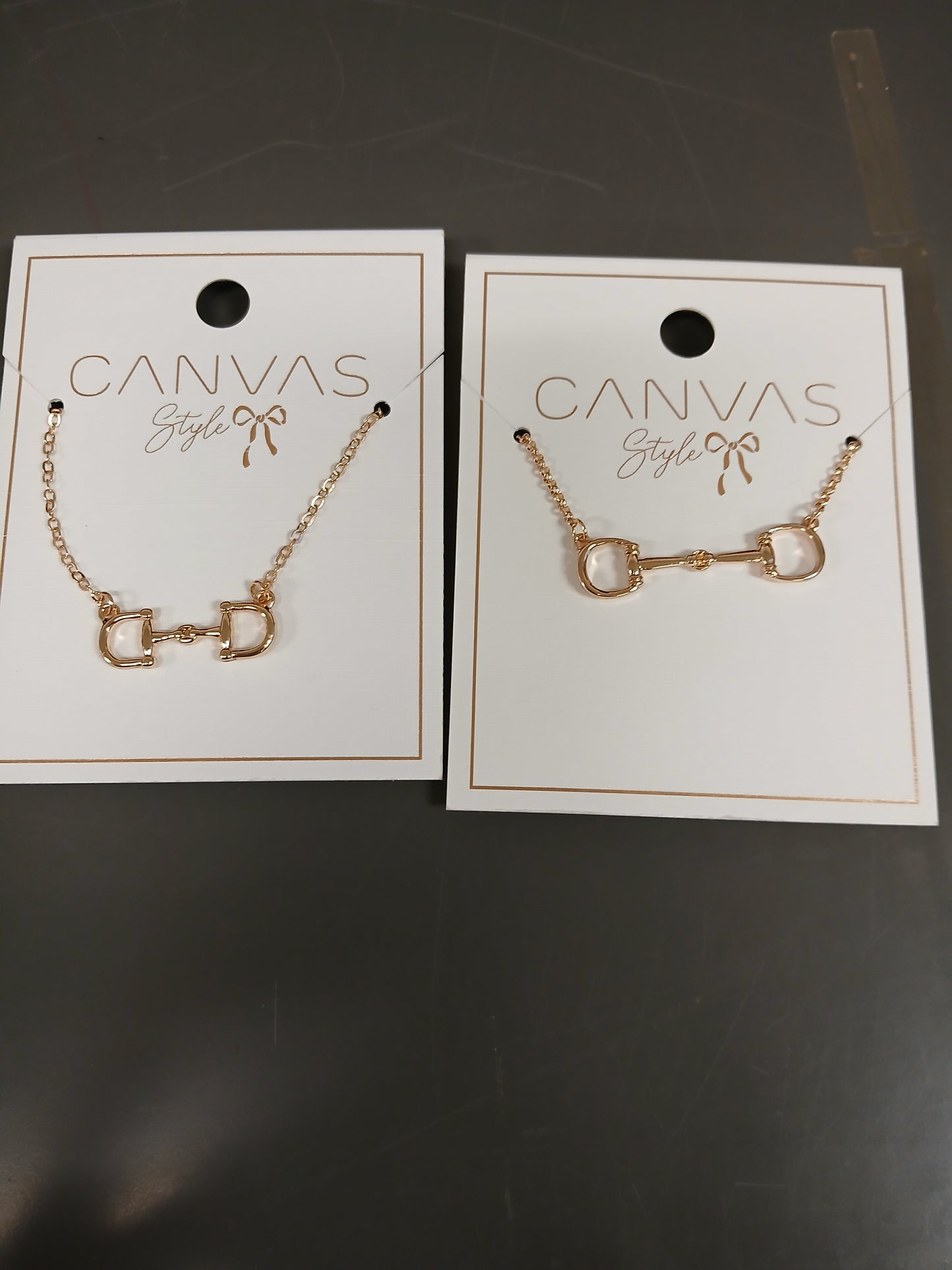 Roux Horsebit Necklace | Effortless Elegance in Shiny Gold
