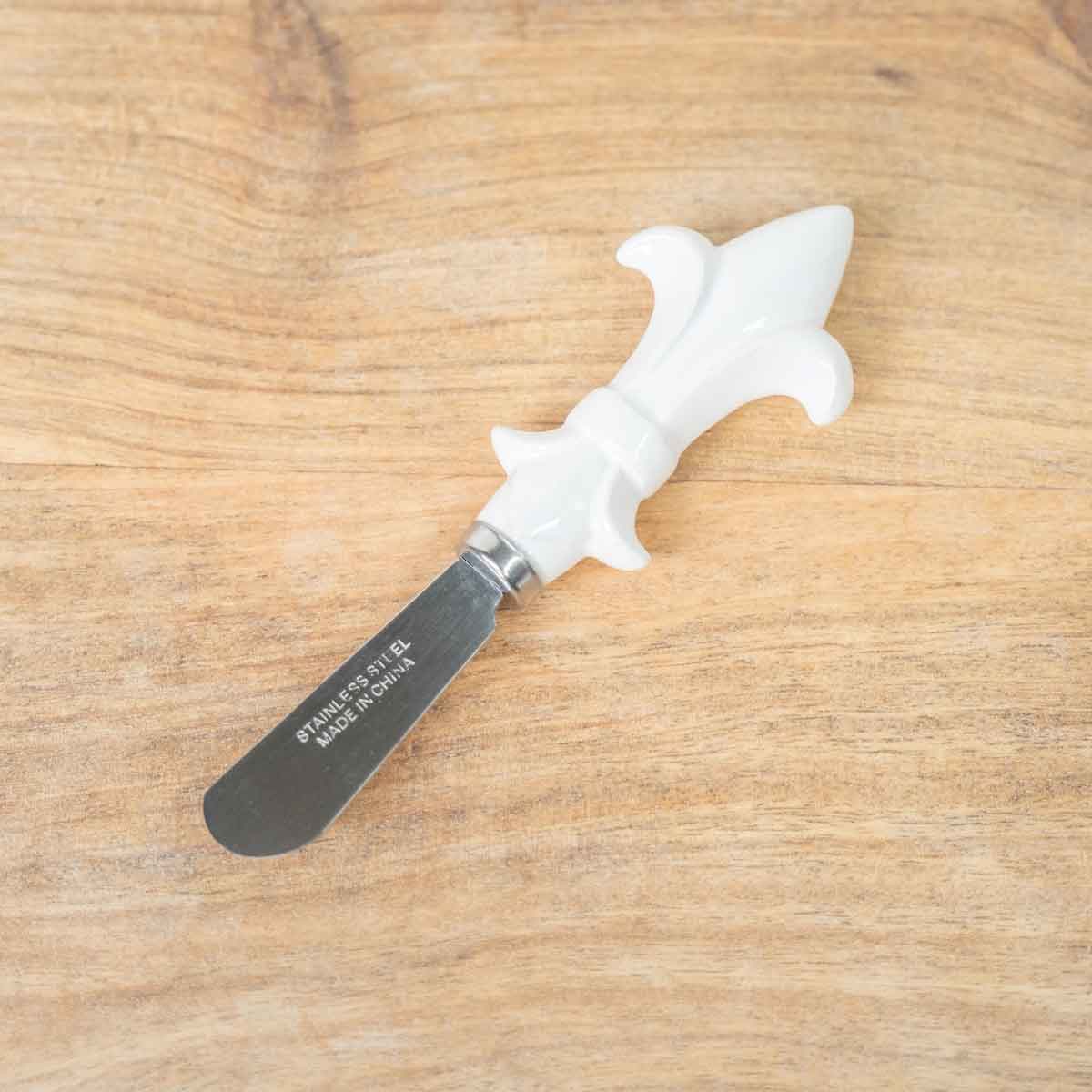 LaFleur Spreader   Antique White   5.5" - A Taste of Kentucky