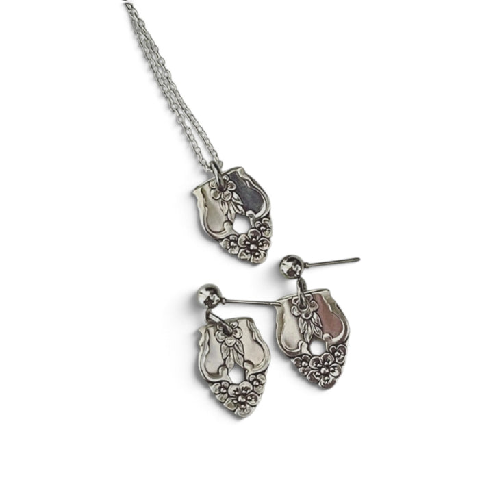 Distinction Vintage Silverware Jewelry Set